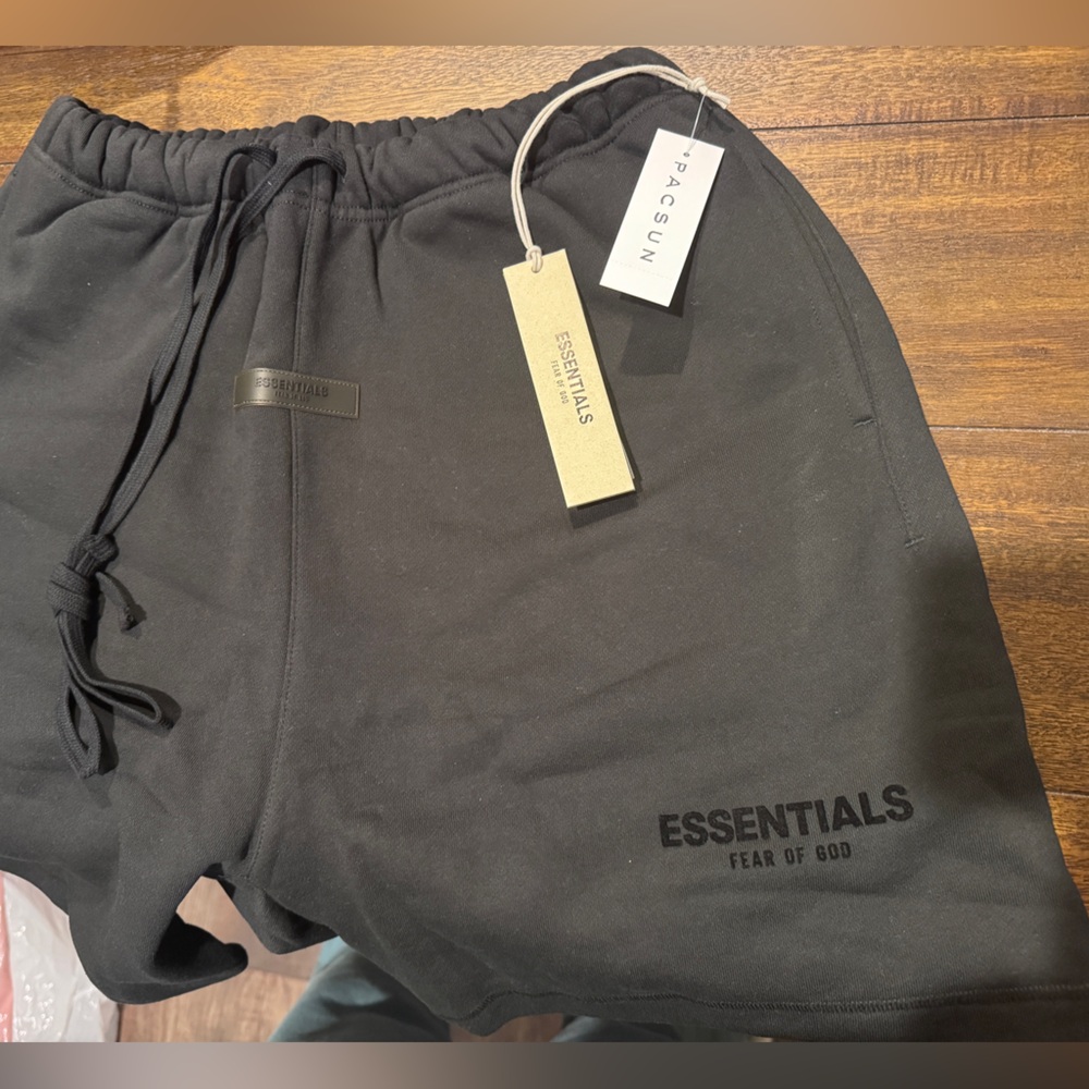 Fear of God Black Sweatshort - Picture 3 of 8